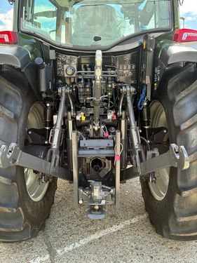 Valtra A 115