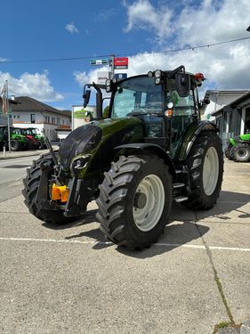 Valtra A 115