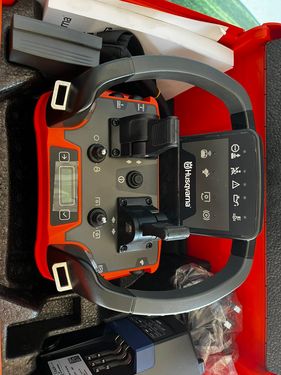 Husqvarna Husqvarna P 524XR EFI mit Funkfernsteuerung