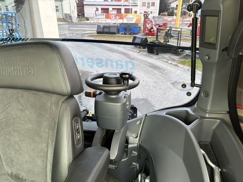 Valtra Q305