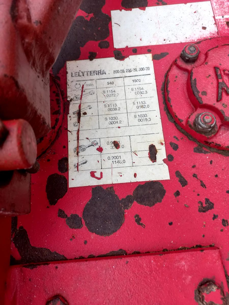 Lely Lelyterra  300 - 20 3