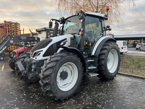 Valtra G135 ACTIVE