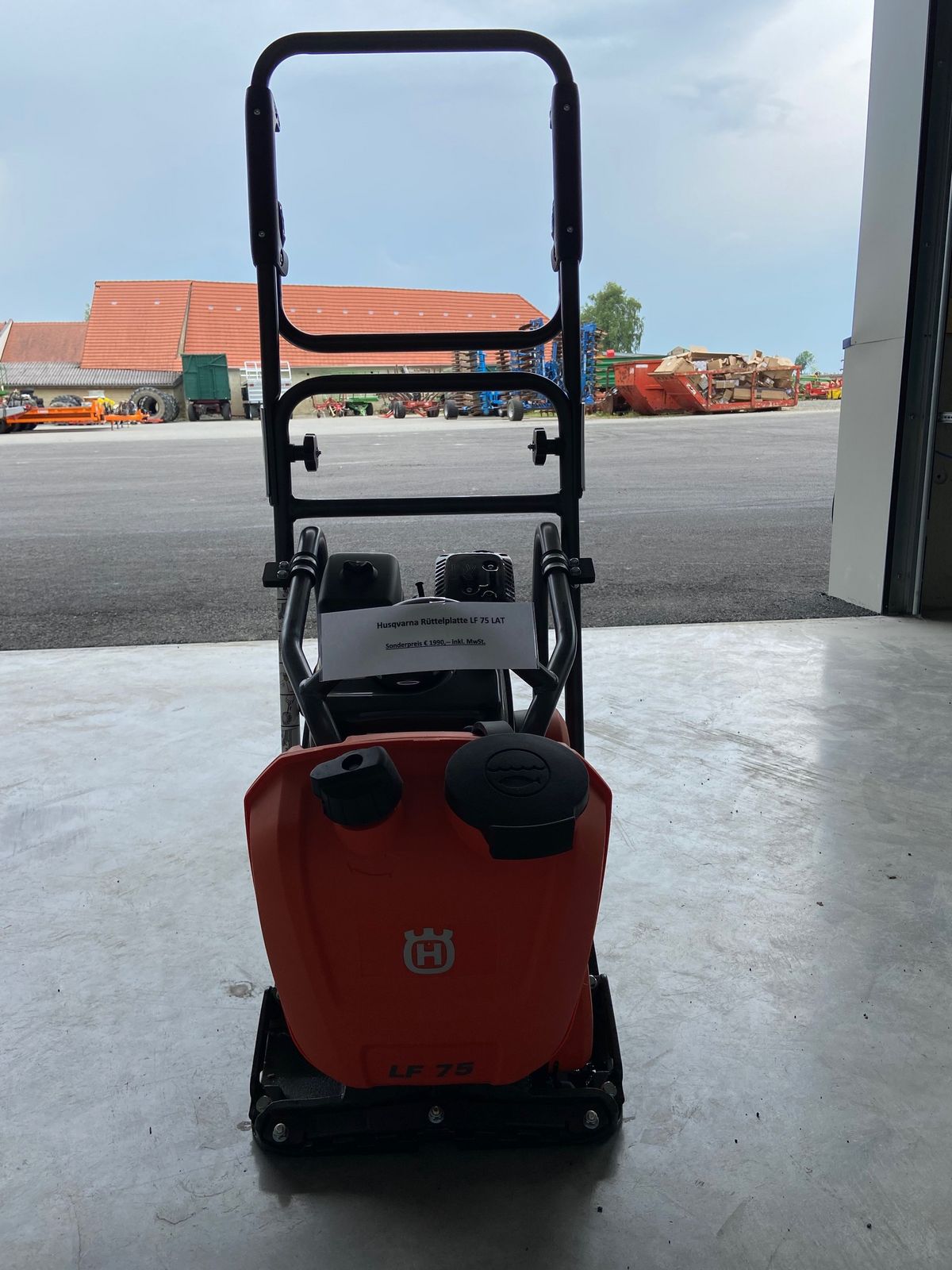 Husqvarna HUSQVARNA LF 75 LAT Rüttelplatte mit 420 mm Plat 3