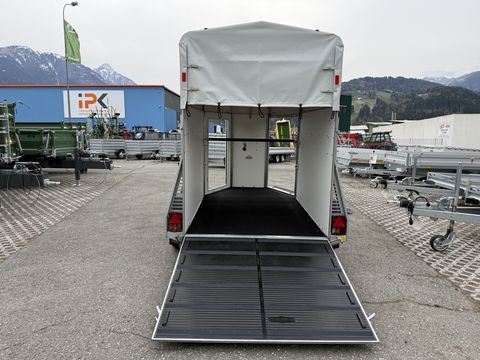 Böckmann VH 3016/27 Viehanhänger mit hohem Planenaufbau