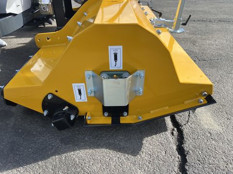 Brielmaier TYP 29 mit Müthing Mulcher