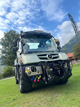 Mercedes Unimog U219