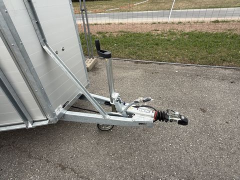 Böckmann VA 3016/27 Viehanhänger mit hohem Planenaufbau