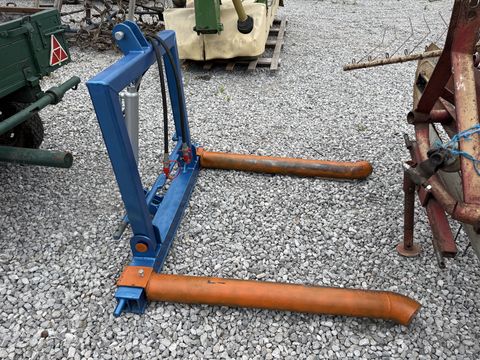 Sonstige 120 mit hydr. Oberlenker