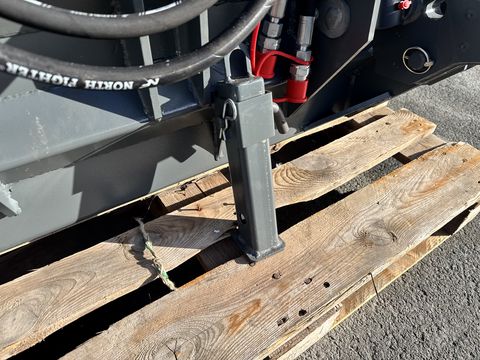 Sonstige Stekro Polterschild 180cm mit hydr. Niederhalter