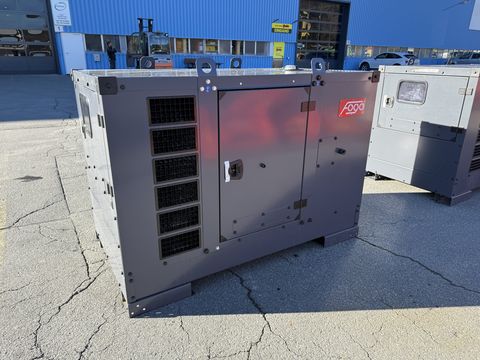 Sonstige FD 32 M-ST mit Mitsubishi Motor und Steckdosen