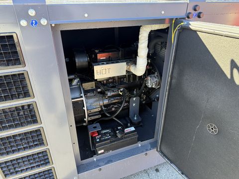 Sonstige FD 32 M-ST mit Mitsubishi Motor und Steckdosen