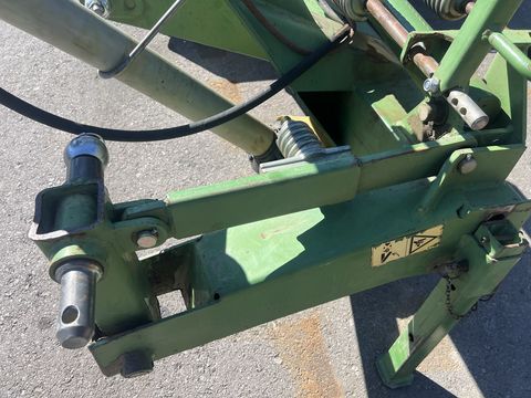 Krone Easy Cut 280 CV mit Stahlzinkenaufbereiter