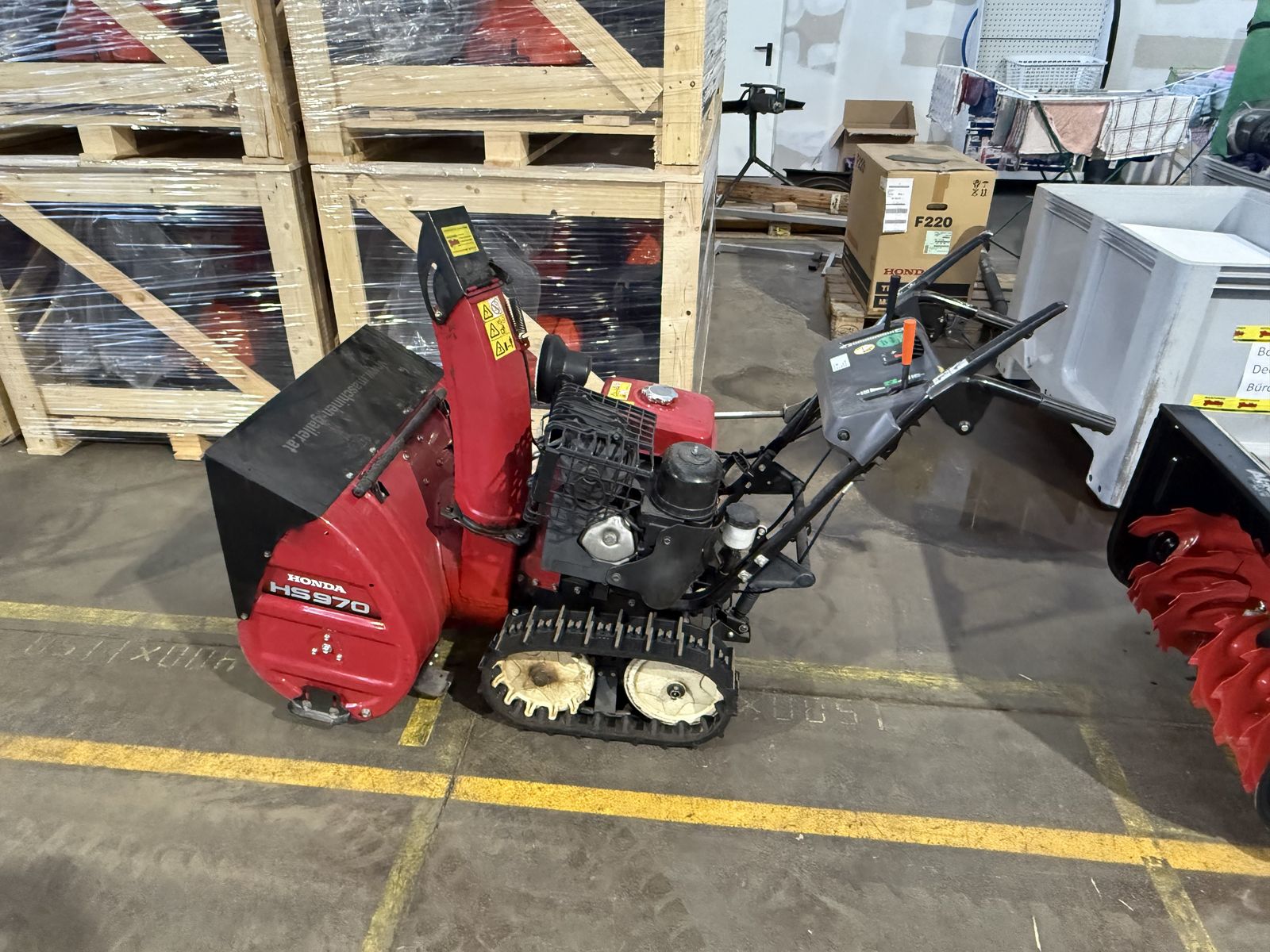 Honda HS 970 Schneefräse mit E-Start und Raupenantrieb 2