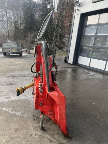 Krpan 8,5 EH-2m mit Seilausstoß und Funk