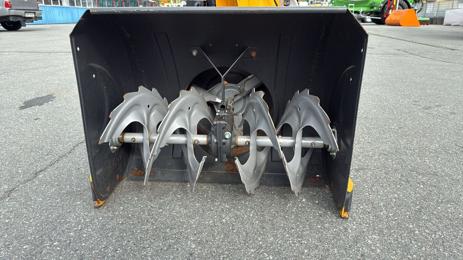 Stiga ST 401 Schneefräse mit Raupenantrieb 1