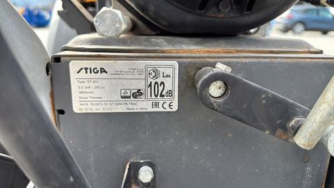 Stiga ST 401 Schneefräse mit Raupenantrieb