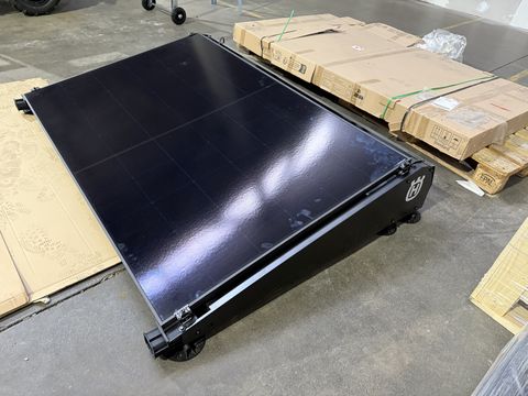Husqvarna Solar Charger