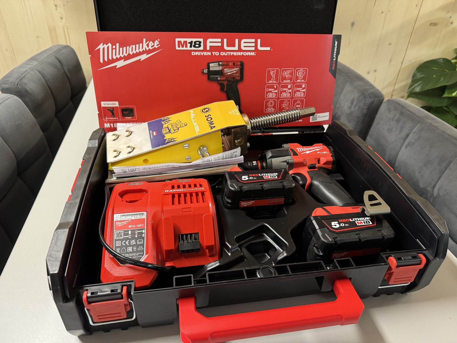 SOMA Fällkeil FK60 mit Milwaukee Schlagschrauber 3