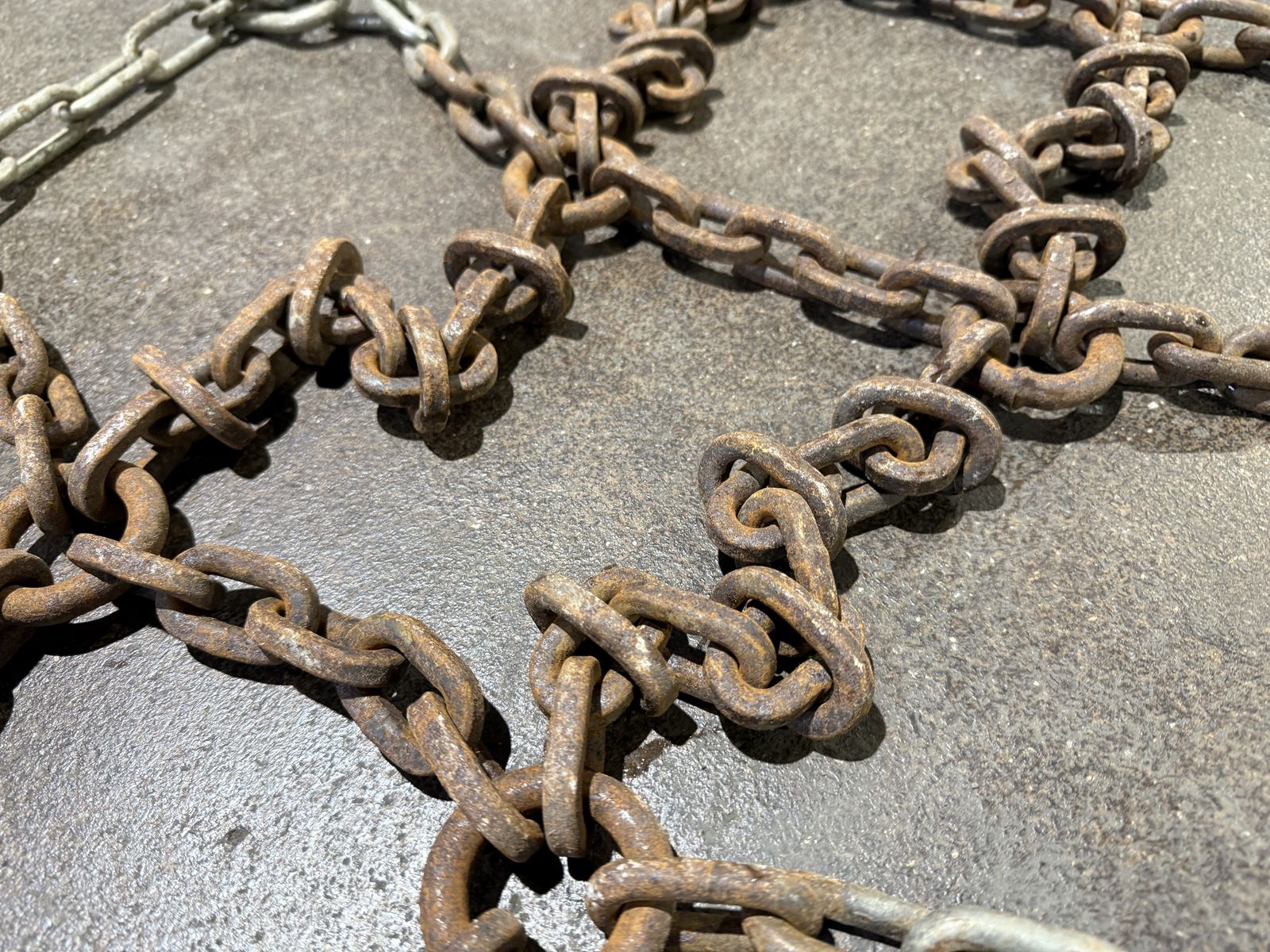 KWB Schneeketten für 14,9-28 (380/85R28)  3