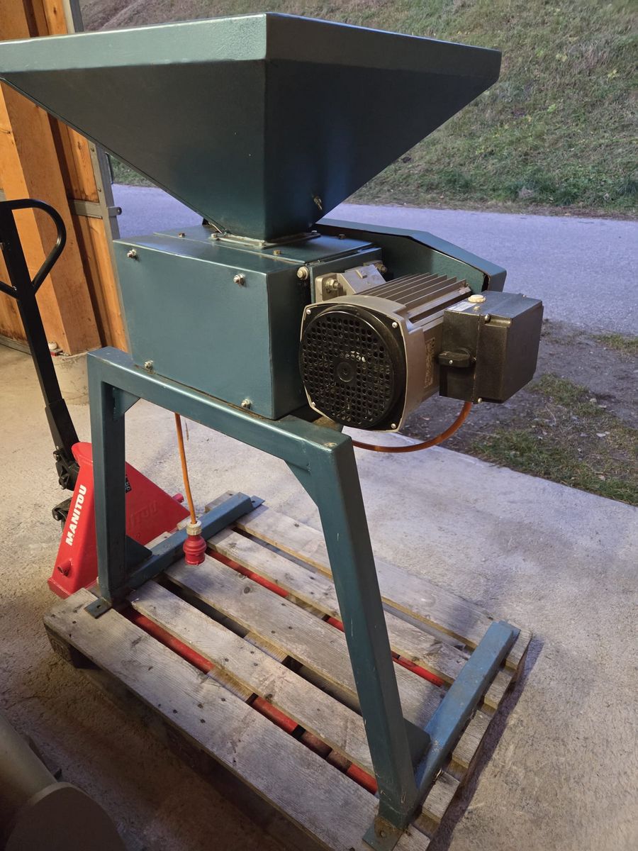 Getreidequetsche Oehler Modell OL 6000 4kW 2