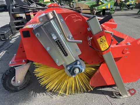 Adler Profi-Anbaukehrmaschine K600/240