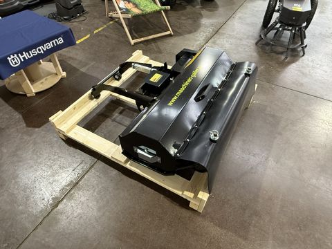 Husqvarna Schlegelmäher zu Rider der 300er AWD Serie