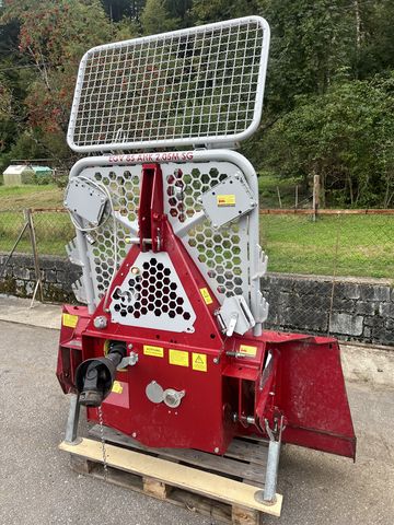 Tajfun EGV85 AHK SG mit Schildbreite 205 cm