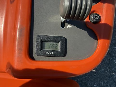 Husqvarna Rider R216T AWD gebraucht mit 103cm Mähdeck
