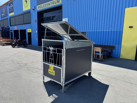 Patura Kälber-Auto MAXI, Kälberbox mit Dach