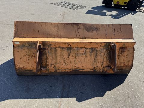 Hauer Frontladerschaufel 200cm mit Haueraufnahme