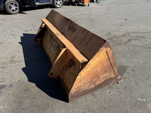 Hauer Frontladerschaufel 200cm mit Haueraufnahme