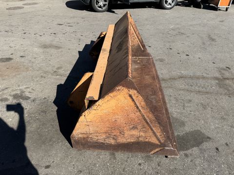 Hauer Frontladerschaufel 200cm mit Haueraufnahme