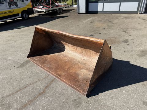 Hauer Frontladerschaufel 200cm mit Haueraufnahme