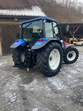 New Holland T5040