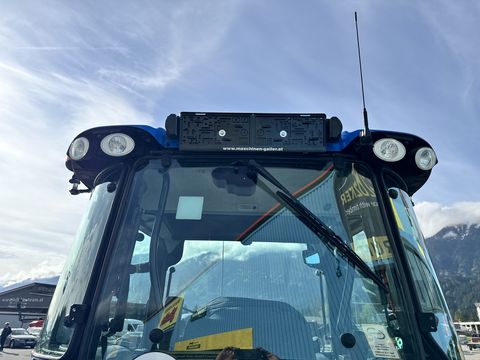 New Holland T 5.95