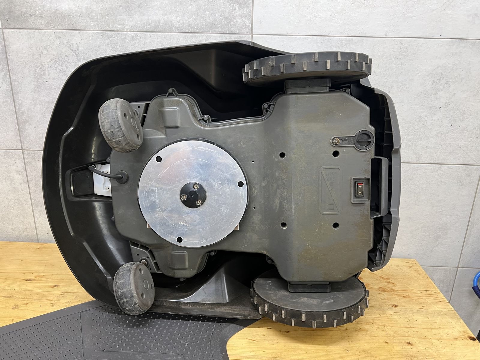 Husqvarna Automower 420 mit Connect  3