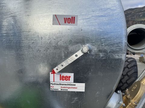 Bauer  V63 Vakuumfass mit 6250 Liter Inhalt