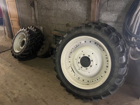 Pneus complets Michelin pour Steyr Kompakt et New Holland T4/T5