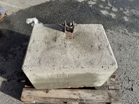 Sonstige Eigenbau Betongewicht ca. 550kg Dreipunkt