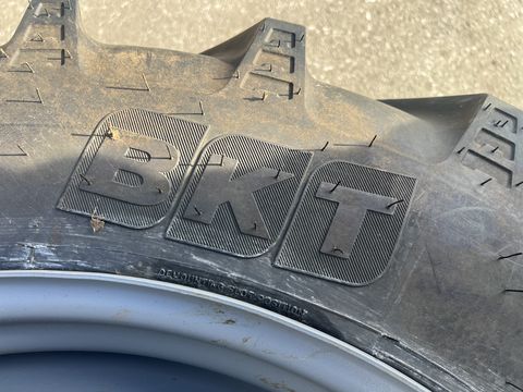 Trinker Zwillingsräder 270/95R32 zu 380/70R28