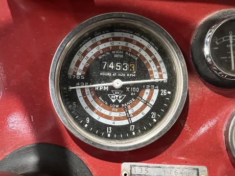 Massey Ferguson 135