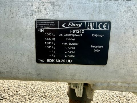 Fliegl EDK 60 leichter Dreiseitenkipper mit 6 Tonnen 