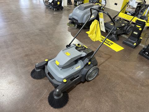 Kärcher KM 70/25 C Bp 2SB elektrische Kehrmaschine