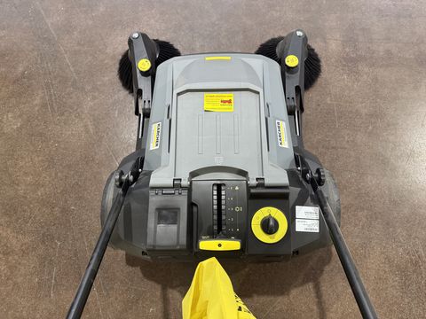 Kärcher KM 70/25 C Bp 2SB elektrische Kehrmaschine