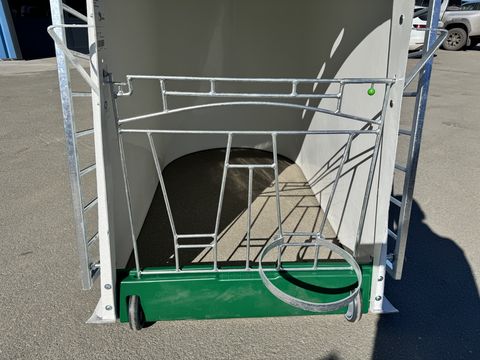 Patura Kälberiglu/Kälberhütte Comfort mit Umzäunung