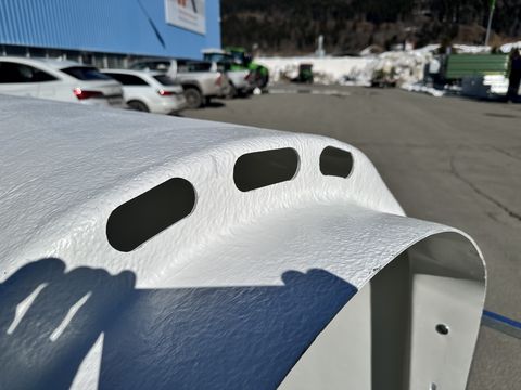 Patura Kälberiglu/Kälberhütte Comfort mit Umzäunung