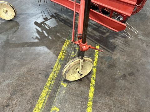 Aebi AM 7 Motormäher mit Fingerbalken und Bandrechen