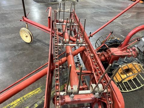 Aebi AM 7 Motormäher mit Fingerbalken und Bandrechen