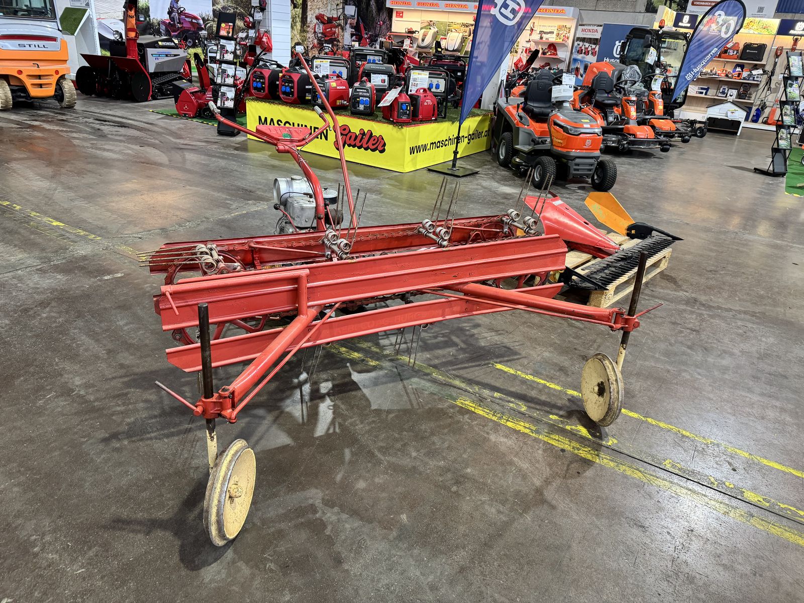 Aebi AM 7 Motormäher mit Fingerbalken und Bandrechen 3