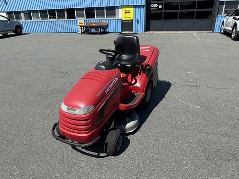 Honda HF 2315 Rasentraktor mit BJ 2010 